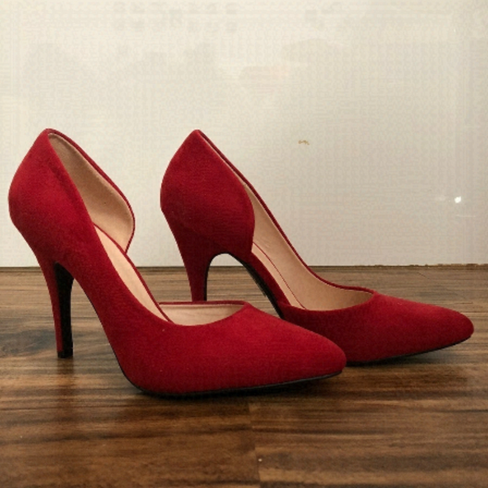 Host Pick! NWOT Call It Spring Red Suede Heels ~Womens 8.5 Regular